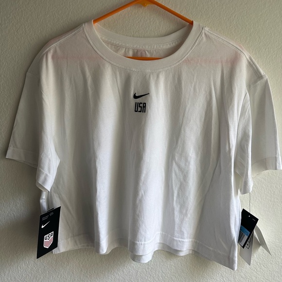 NIKE WOMENS CROPPED USA SHORT SLEEVE TOP - Picture 1 of 7